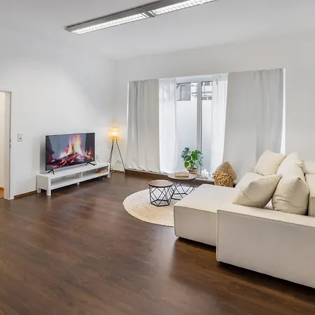 Ruhrapartments #Naehe A40 #Zentral #Fastwifi #Perfekt Fuer Familien Und Geschaeftsreisen Bochum Exterior photo