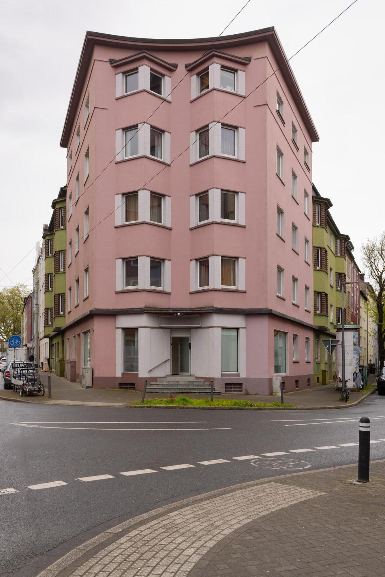 Apartment Ruhrapartments #naehe A40 #zentral #fastwifi #perfekt Fuer Familien Und Geschaeftsreisen
